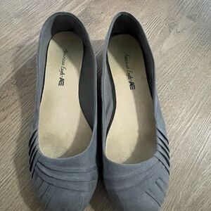 American Eagle Outfitters Women's Gray Flats